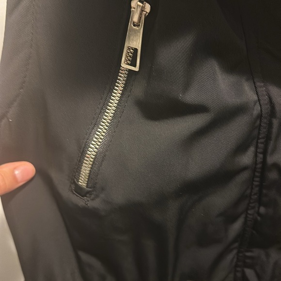 Women’s small black vest with fur-lined hood. - Picture 4 of 4